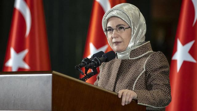 Emine Erdoğan’dan şehitler için taziye mesajı