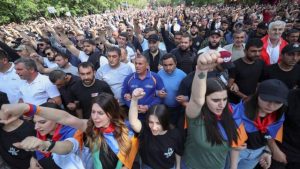 Ermenistan’da neler oluyor?