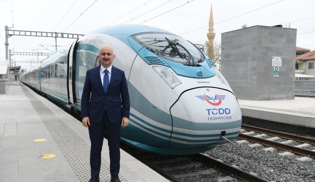 Ulaştırma ve Altyapı Bakanı Karaismailoğlu: Kurban Bayramı’nda 408 bin vatandaşımız trenlerle seyahat etti