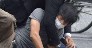 Japonya: Şinzo Abe’yi öldürdüğü öne sürülen şüpheli hakkında ne biliyoruz?