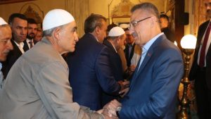 Cumhurbaşkanı Yardımcısı Fuat Oktay, bayram namazını Yozgat’ta kıldı