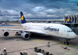 Lufthansa grev yüzünden çarşamba günü yapılacak uçuşların neredeyse tamamını iptal etti