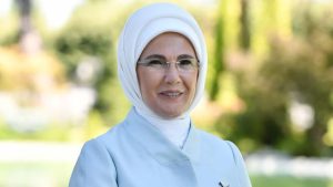 Emine Erdoğan’dan Van Gölü paylaşımı: Bu sadece bir başlangıç
