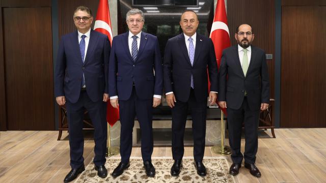 Bakan Çavuşoğlu, Suriye muhalefet liderleriyle görüştü