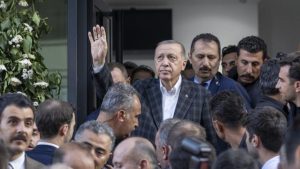 Cumhurbaşkanı Erdoğan, AK Parti Çorum İl Başkanlığı’nı ziyaret etti