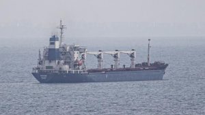 Tahıl gemisi koordinasyon merkezinden anlık takip ediliyor