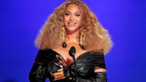 Beyoncé 6 yıl aradan sonra ilk solo albümünü çıkardı: Renaissance