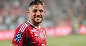 Youcef Belaili ile yollar ayrıldı