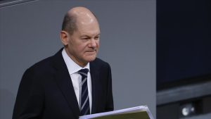 Alman Şansölye Scholz, Meclis’teki enerji tartışmalarında soğukkanlılığını kaybetti
