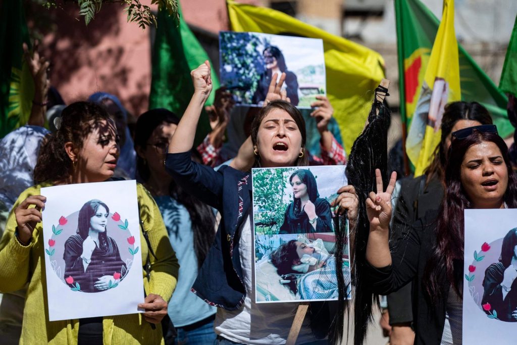 Türkiye’de yaşayan İranlı dansçıya göre İran’daki protestolar Tahran’ın ‘zulmüne’ son verecek