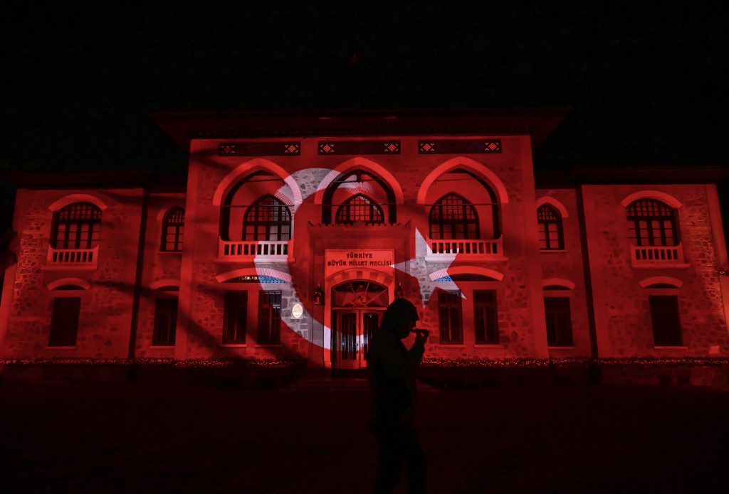 Cumhuriyet Bayramı‘na özel 3 boyutlu mapping gösterileri beğeniyle izlendi