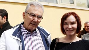Deniz Baykal’ın kızı Aslı Baykal CHP’den istifa etti