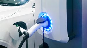 Elektrikli araçlar: Nasıl çalışıyor, avantaj ve dezavantajları neler?
