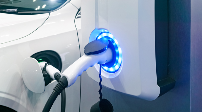 Elektrikli araçlar: Nasıl çalışıyor, avantaj ve dezavantajları neler?