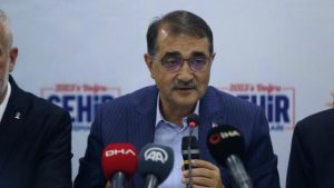 Bakan Dönmez: Avrupa’daki en önemli gündem enerji krizi ve doğal gaz