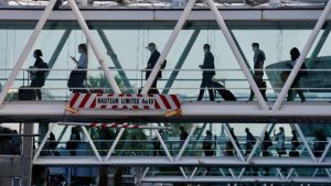 Schipol Havalimanı personel eksikliği nedeniyle ordudan yardım istedi