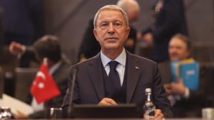 Bakan Akar Yunanistan Savunma Bakanı ile görüştü