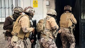Mersin’de terör operasyonu: 15 gözaltı kararı