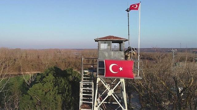 Mehmetçik hudutlarda da teröristlere geçit vermedi