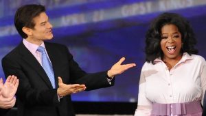 Ünlü Sunucu Oprah Winfrey’den Cumhuriyetçi Öz’ün Rakibi Demokrat Senatör Adayına Destek