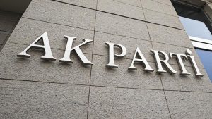AK Parti, başörtüsü teklifini MHP ile paylaştı