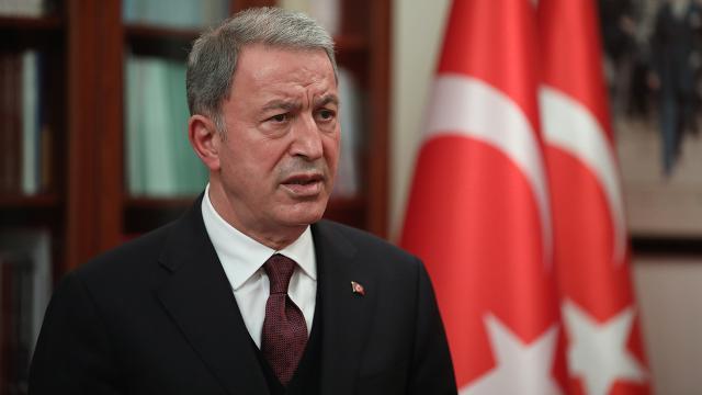 Bakan Akar: Bu bir iddia değil, alçakça iftira