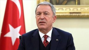 Bakan Akar’dan Yunanistan’a tepki: Güvendiğiniz dağlara kar yağmadan aklınızı başınıza alın