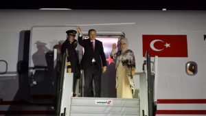Cumhurbaşkanı Erdoğan, Özbekistan’daki temaslarının ardından yurda döndü