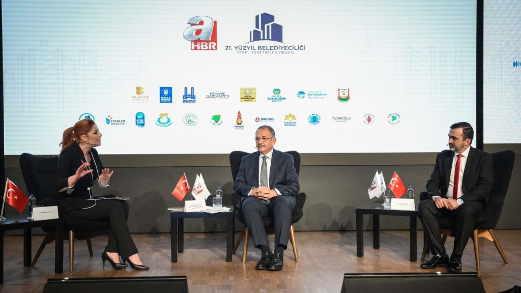 Ak Parti Yerel Yönetimlerden Sorumlu Başkan Yardımcısı Mehmet Özhaseki: “AK Parti ile hizmet belediyeciliği başladı”