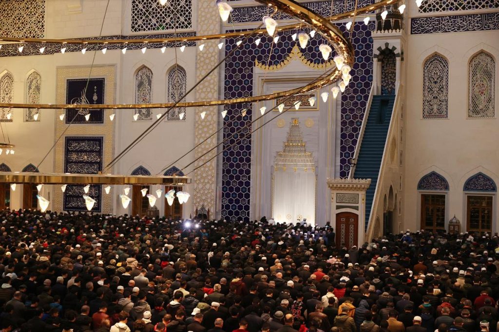 Diyanet İşleri Başkanı Prof. Dr. Ali Erbaş, “Her Müslüman gencin önderi Allah Resulü Peygamber Efendimizdir”