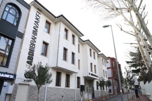 Abdi İbrahim Vakfı İyilik Evi açıldı…