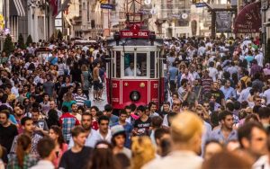 Türk halkı âlim değildir, ama âriftir