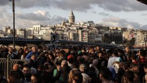 Türkiye’de yaklaşık 5,2 milyon yabancı bulunuyor