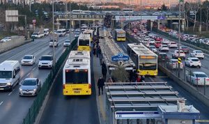 İstanbul toplu ulaşım ücret tarifesi 2022! Öğrenci, tam aylık akbil ücreti ne kadar? İETT, metro, metrobüs kaç TL basıyor?