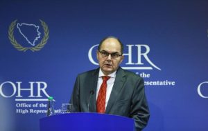 Bosna Hersek Yüksek Temsilcisi Schmidt: “Mladic ve Karadzic birer kahraman değil savaş suçlusu”…