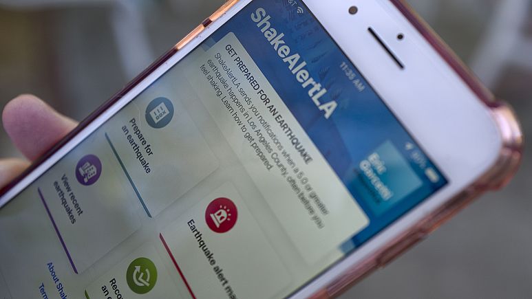 Android, depremleri insanlar henüz hissetmeden nasıl haber veriyor?