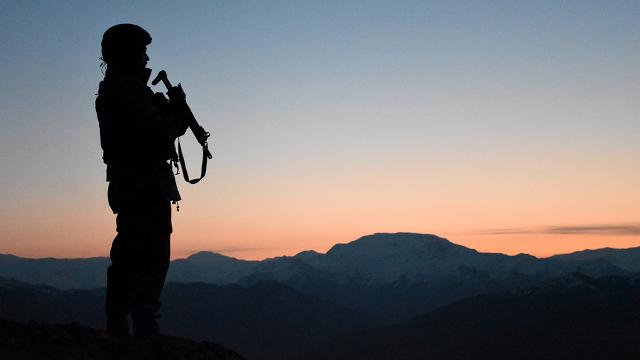 İkna çalışmaları sonucu 2 terörist daha teslim oldu