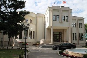 Prizren Belediyesi’den Kızılay’a 10 bin Euro bağış