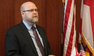 ABD’nin  Priştine Büyükelçisi Hovenier: Kosova-Sırbistan ilişkilerinin yeniden konumlandırılması artık önemli