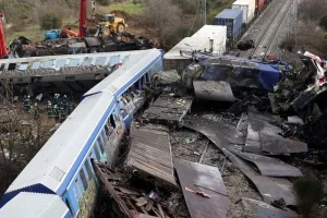 Yunan Başbakan’dan 57 kişinin öldüğü tren kazası için yargıya mektup: Davaya öncelik verin