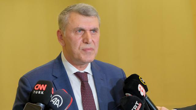 Ekşi’den İmamaoğlu’na eleştiri: 5 yılda 100 bin konut sözü vermişlerdi 1354 konut yapıldı