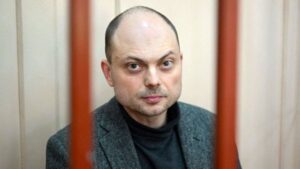 Ukrayna savaşını eleştiren Rus muhalif Vladimir Kara-Murza’ya 25 yıl hapis cezası