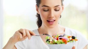 Ramazan ayında sebze ve sağlıklı protein türevleri tercih edilmeli