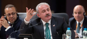 TBMM Başkanı Şentop: Türkiye’nin 1974’te Kıbrıs’a yaptığı müdahaleyi Rusya’nın Ukrayna’yı işgaline benzetmek, gerçeklerin çok ucuz bir şekilde çarpıtılmasıdır