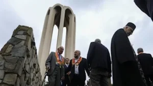 Türkiye “Ermeni Soykırımı” Anıtına İtiraz Etti
