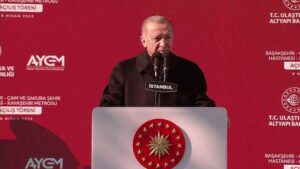 Başakşehir-Kayaşehir Metro Hattı açıldı: Erdoğan yolculuk yaptı