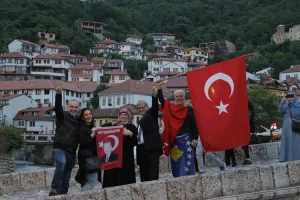 Kosova’dan Mektup Var!