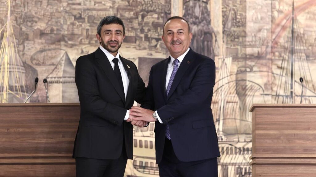 Bakan Çavuşoğlu, BAE’li mevkidaşı Al Nahyan ile görüştü