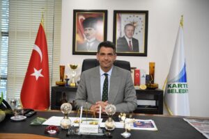 Kocaeli’nin Kartepe Belediyesi EYT emeklilerinin tazminatlarını ödedi