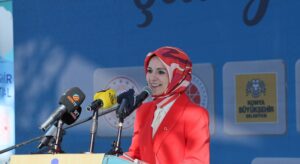 Bakan Mahinur Özdemir Göktaş, 64. Uluslararası Akşehir Nasreddin Hoca Şenlikleri’ne Katıldı